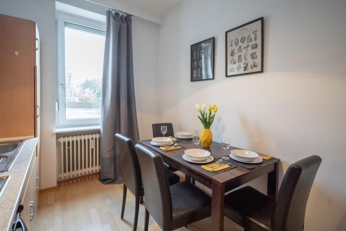 Beautiful 2 Bedroom Apartment Incl Parking Hamburg Exterior photo