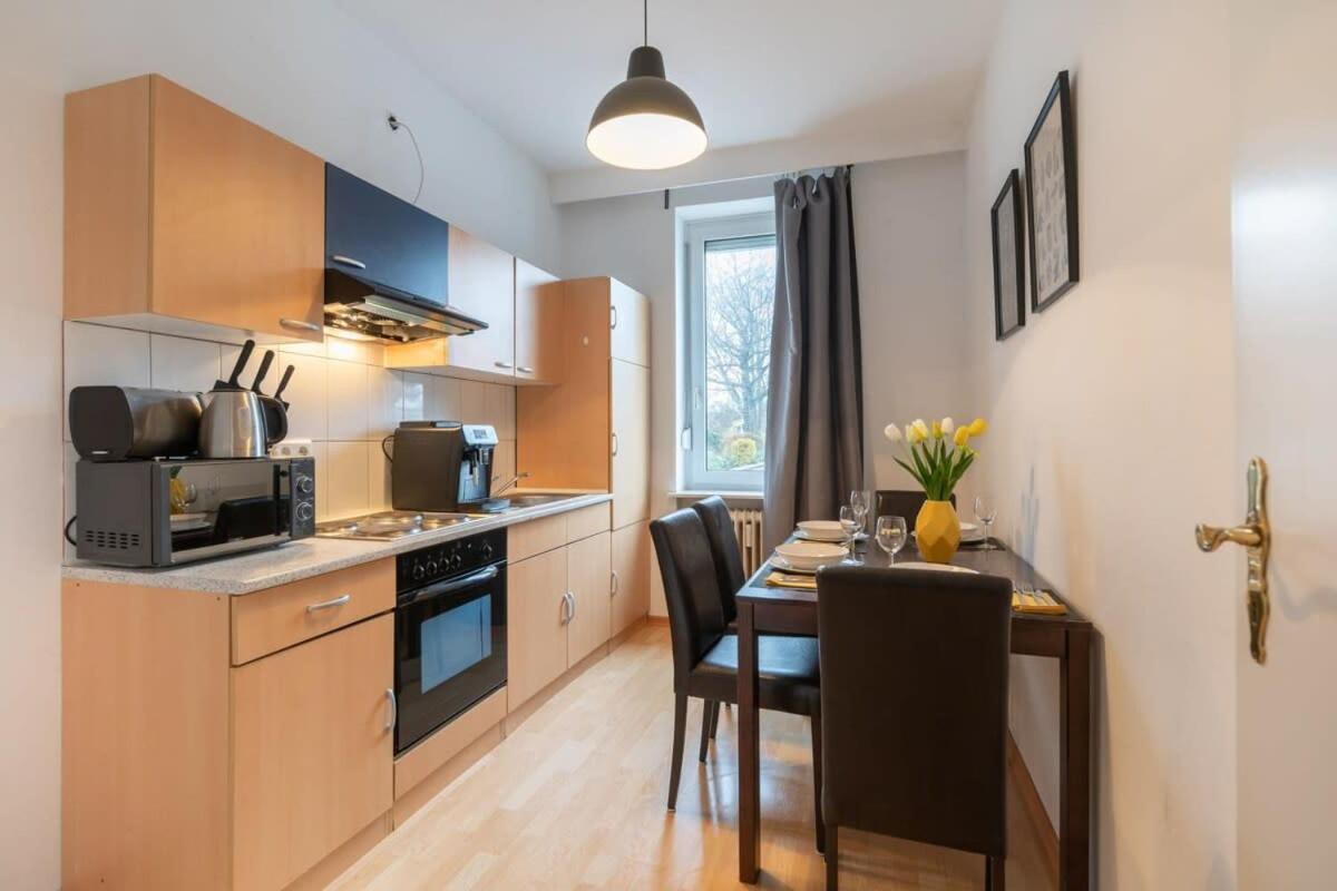 Beautiful 2 Bedroom Apartment Incl Parking Hamburg Exterior photo